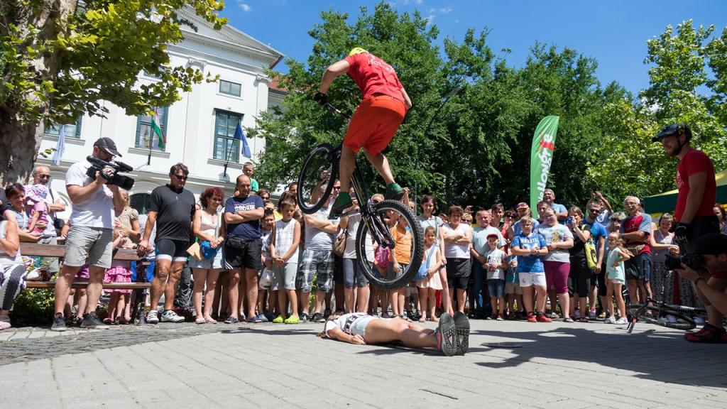 Tour De Hongrie 2017 - Záró szaka rajt - Jászberény / Jászberény Online / Szalai György
